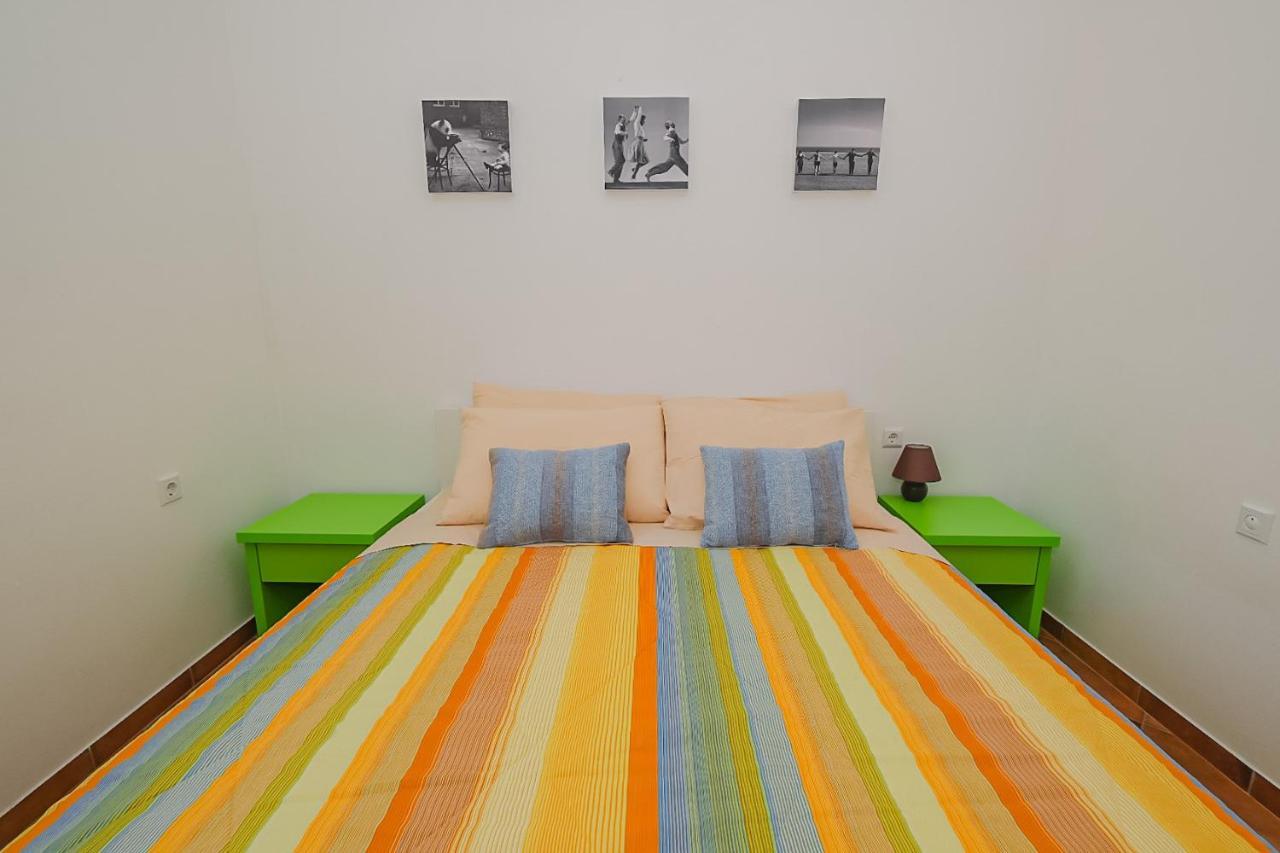 Apartmani Nina Ровин Екстериор снимка